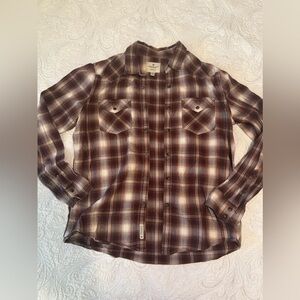 Men’s American Eagle plain button down. Large. Nice condition.
